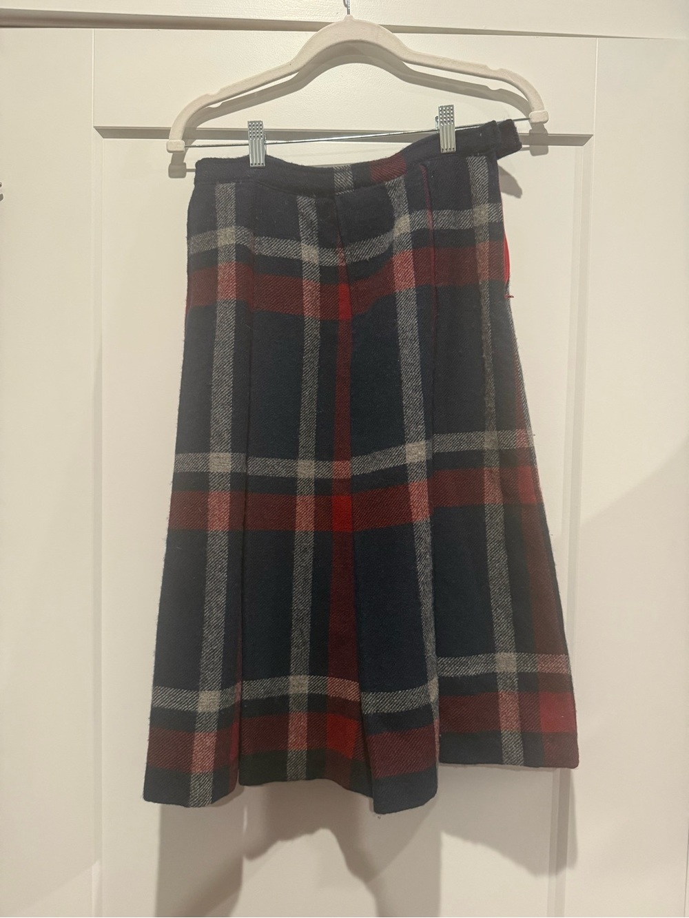 Vintage hand made Plaid A-Line Wool Blend Skirt - Red & Navy